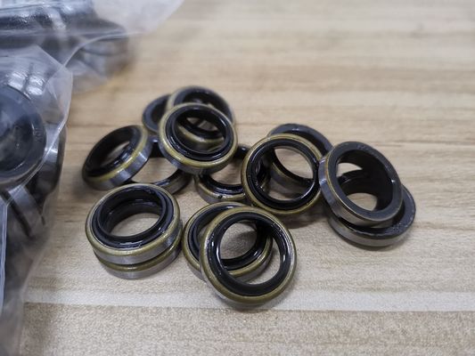 Buen precio Equipo DKPI 13x19x4x4.9 del sello de Hitachi de la válvula de la palanca de mando EX200 en línea